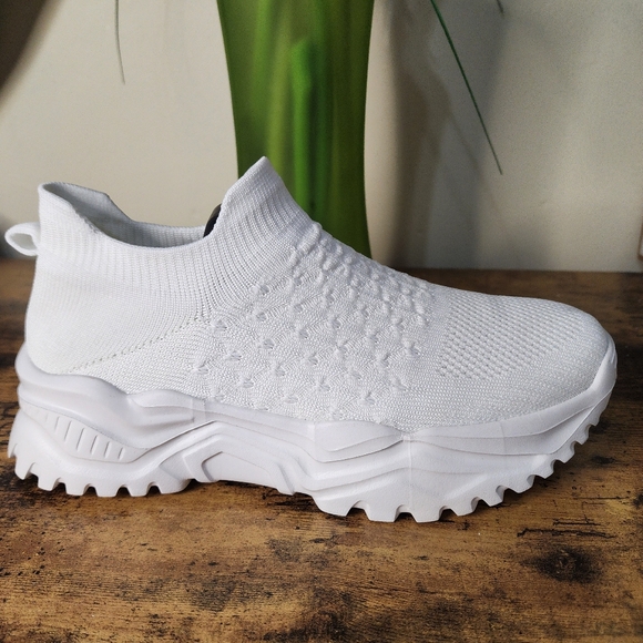 SneakerSocks - Picture 6 of 9